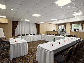 Hampton Inn & Suites By Hilton Toronto Downtown