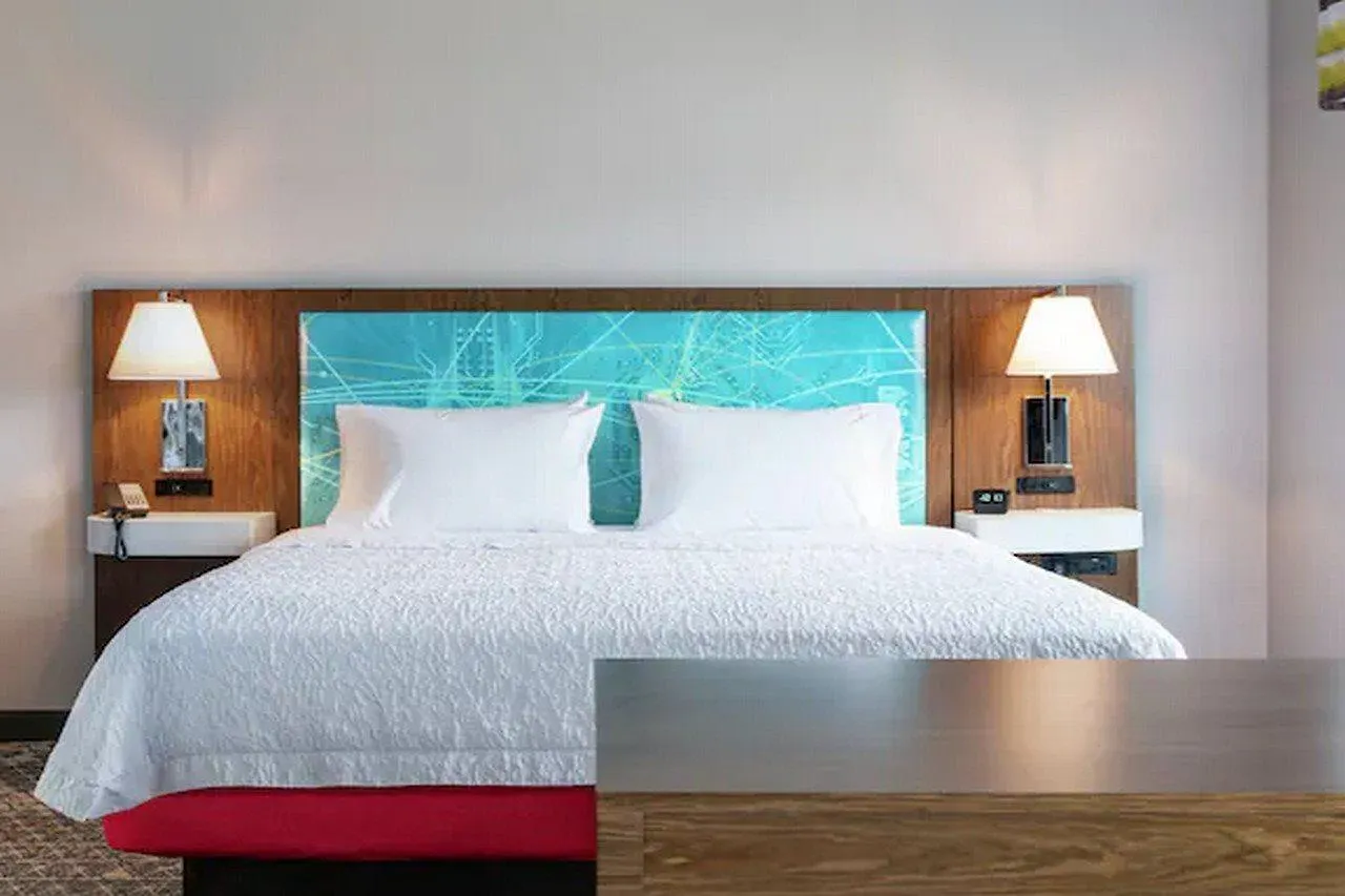 Hampton Inn & Suites By Hilton Toronto Downtown 3*,  Canada