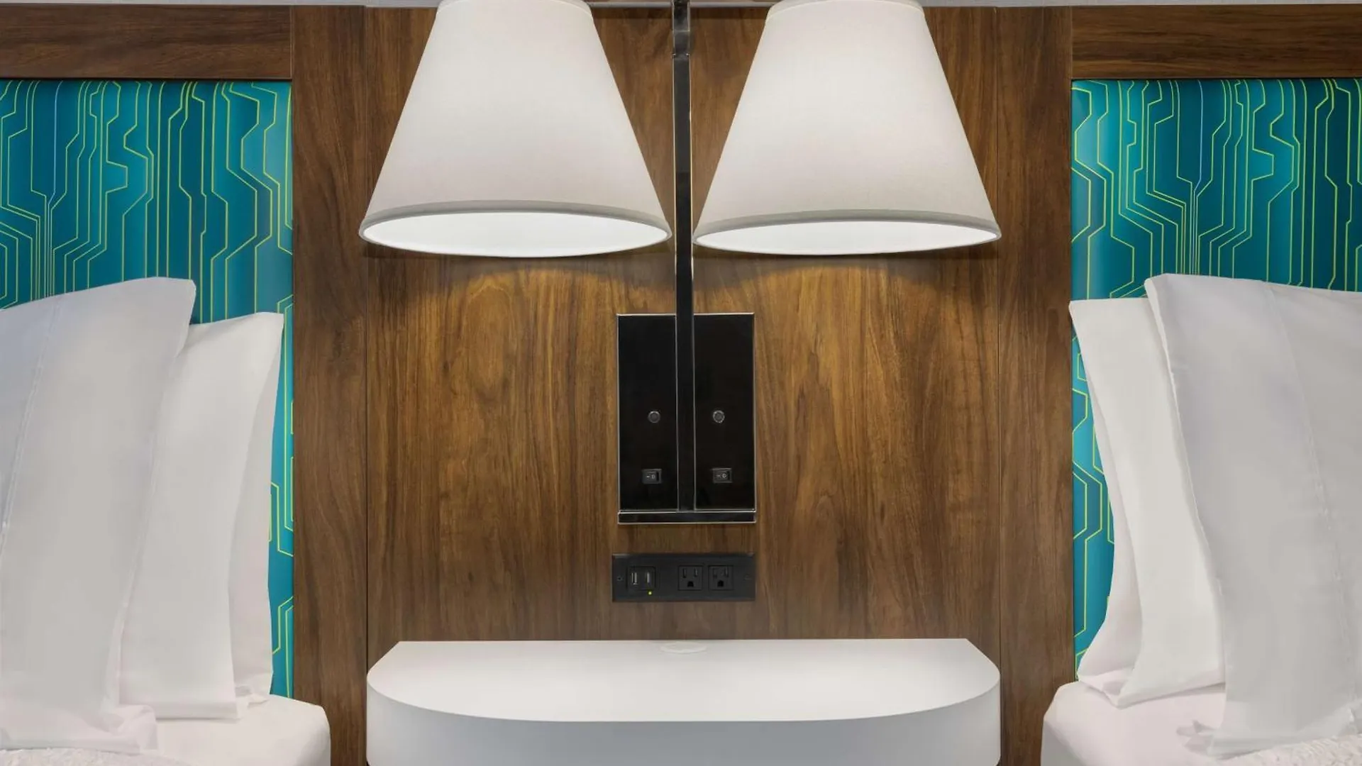 Hampton Inn & Suites By Hilton Toronto Downtown 3*,  Canada